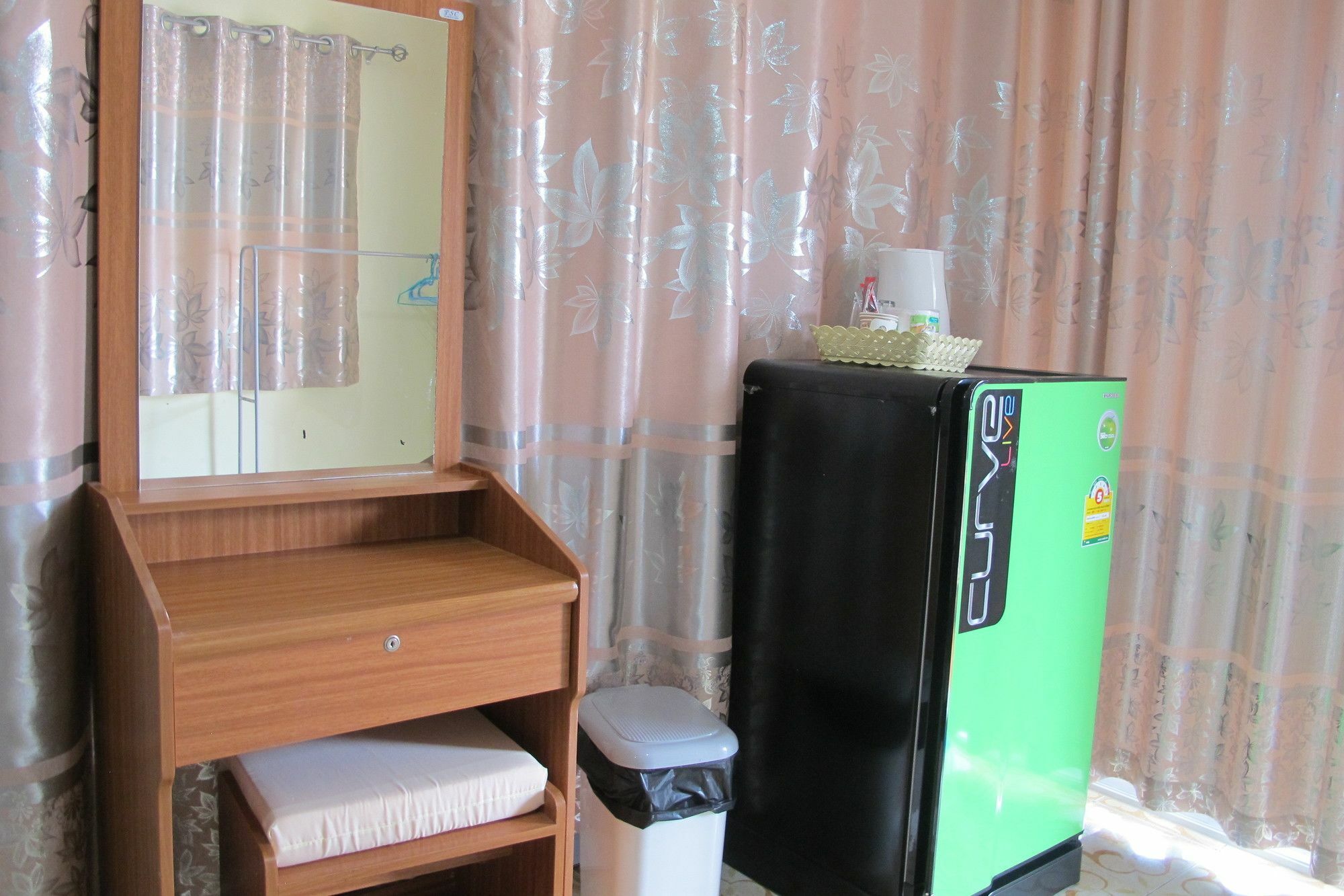 Thippawan Bungalow Ко-Сичанг Экстерьер фото